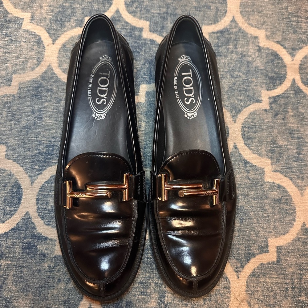 Tod’s Italian Leather Shoes- lightly worn, size 8